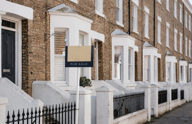 How long do Londoners actually stay in their homes? - area turnover analysis